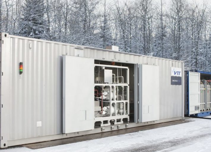 2017_103_Power-to-Liquid-200-Liter-Sprit-aus-Solarstrom-und-dem-Kohlenstoffdioxid-der-Umgebungsluft