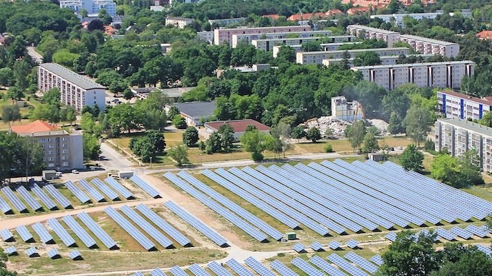 Солнечный парк Ратенов к западу от Берлина