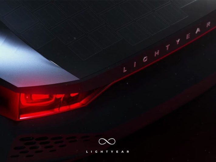 lightyear-one-electric-vehicle-3