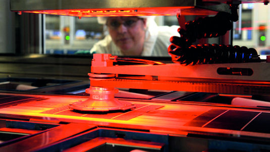 zellenfertigung-04-solar-world-web-pv_Nzc2Nzc1Wg