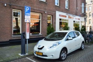 nissan-leaf-autonom-parken