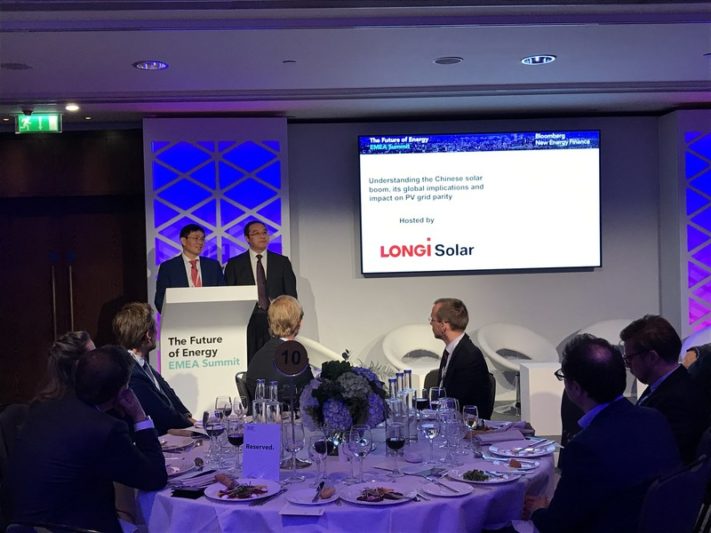 Theme dinner hosted by LONGi Solar: Understanding the Chinese solar boom, its global implications and impact on PV grid parity. (PRNewsfoto/LONGi Solar)