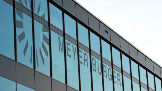 meyer-burger-solar-technology-centre-thun-switzerland-05-meyer-b_NzkxMzA0Wg