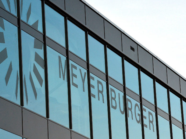 meyer-burger-solar-technology-centre-thun-switzerland-05-meyer-b_NzkxMzA0Wg