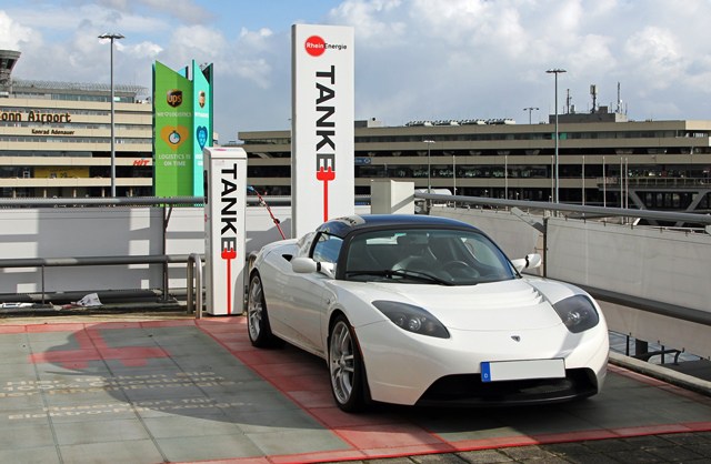 stromnetz_elektroautos_kosten