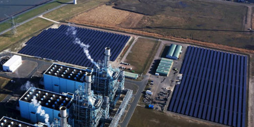 Vattenfall_Niederlande_Solarpark_Gaskraftwerk