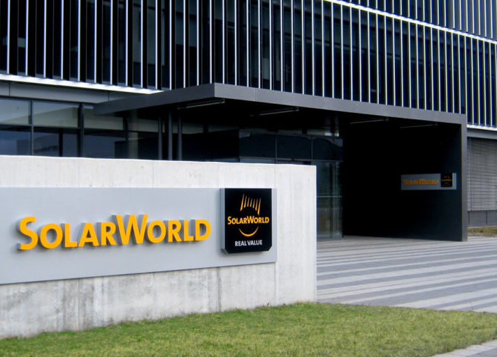 Solarworld__Modulwerk_Arnstadt-1024x512