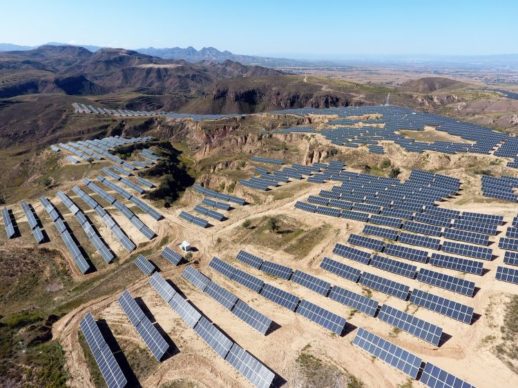 Manufacturers_2019_solar_market_china_Sungrow_project_China_750_563_80_s