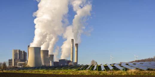 kohle-photovoltaik-schornsteine-schlote-wind_Fotolia_59295602_L-2-1024x512