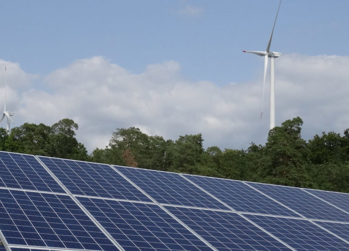 Naturstrom_Windpark_Solarpark_Kombination_Deutschland_2017-1024x512