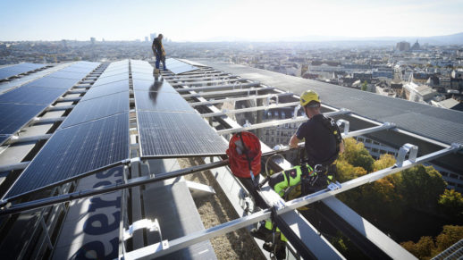sonnendach-haus-des-meeres-wien-energie_ODkyOTk3Wg