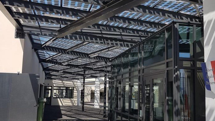 Sonnenstromfabrik_hochtransparente_Module_Anlage_Frankreich_2019