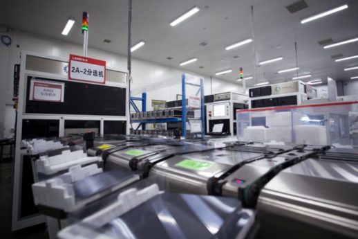 LONGi_large_area_wafer_production_IMG_0946_750_500_80_s