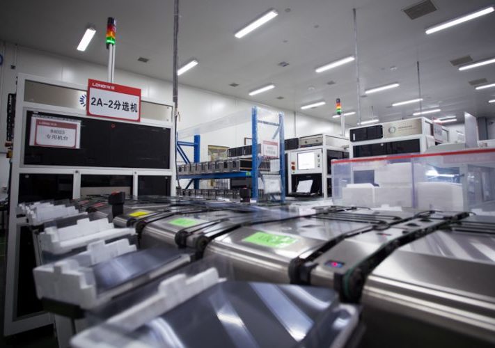 LONGi_large_area_wafer_production_IMG_0946_750_500_80_s