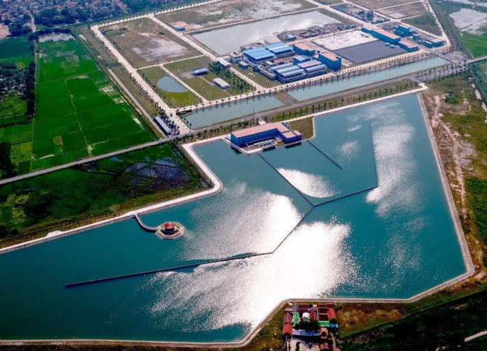 Wasserkraftwerk_Vietnam_Photovoltaik-Anlage_Solarwatt_c_Aone_Deutschland_AG-1024x512