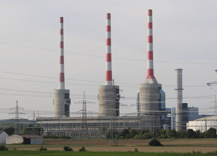 Wikimedia_Kraftwerk_Irsching_Gaskraftwerk_Deutschland_Bayern_uniper-1024x512