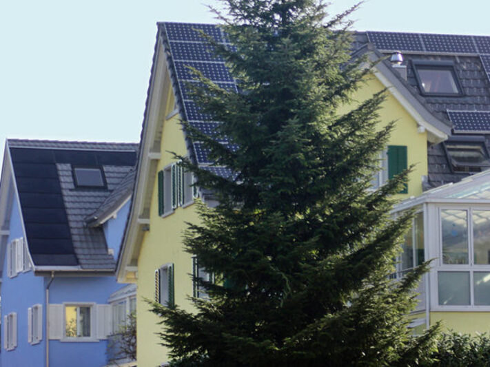 Schweiz Dachanlage EFH