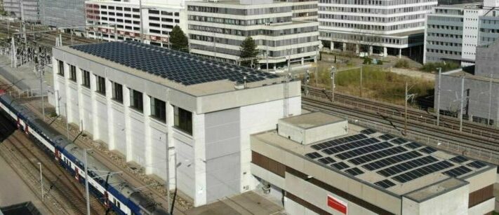 SBB_Zuerich_Bahnstromnetz_Photovoltaik_Dachanlage_Schweiz-1024x307