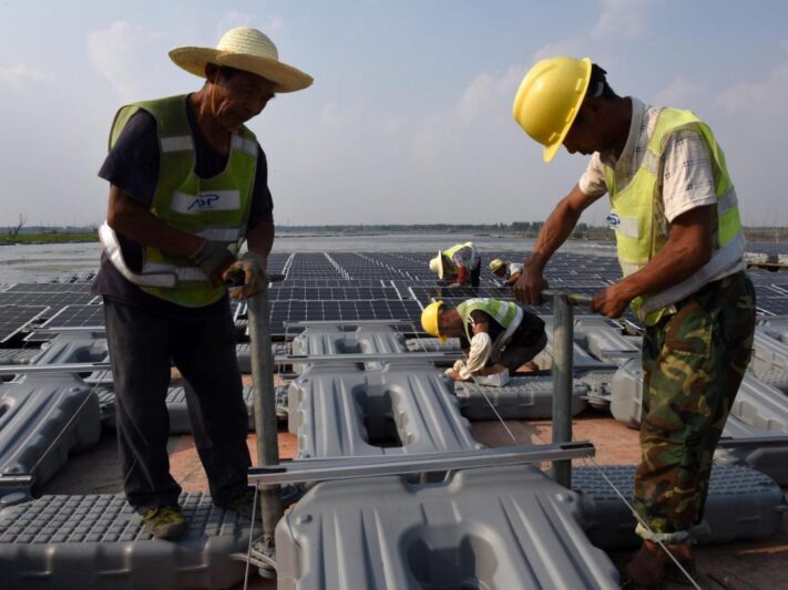 638570858-solar-china_160720_4c-EhL7M7cOBee
