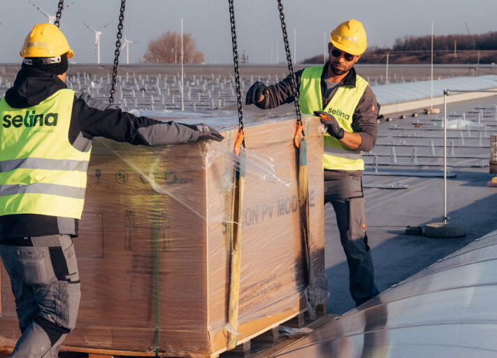 Selina_Coca_Cola_Dachanlage_Burgenland_Oesterreich_Installation_Windkraft_2019-1024x512