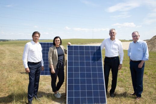 dload_Picture_PVSchönkirchenBaugebinn_Solarpark_Oesterreich_c_OMV-1024x683
