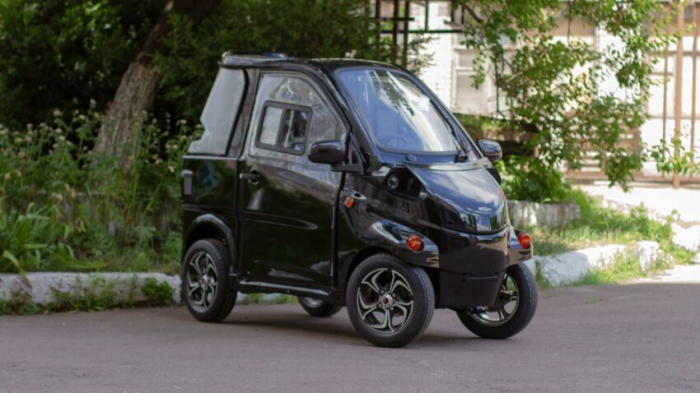 kompaktnyj-elektrositikar-elmiz-mini-ukrainskoj-sborki-pokazali-na-vystavke-ecodrive-tech-2020-e1598705547572