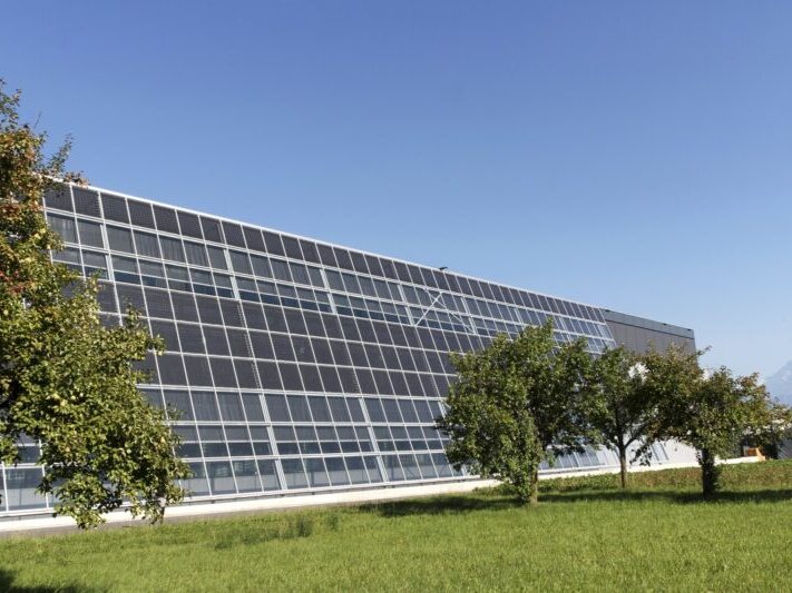 Photovoltaik-Module_MeyerBurger_CSEM_Zusammenarbeit-800x533
