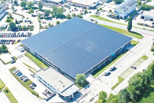 Photovoltaik-als-Dachhaut-Außenansicht