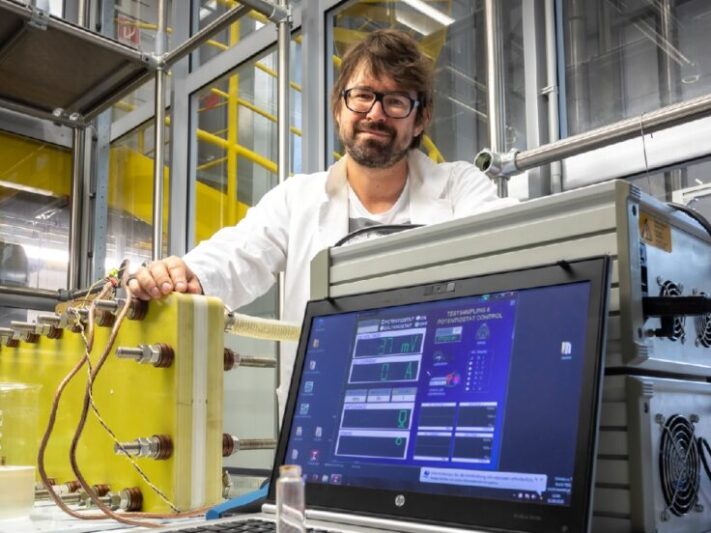 TUGraz_Redox-Flow-Batterien_Stromspeicher_aus_Vanillin-800x552