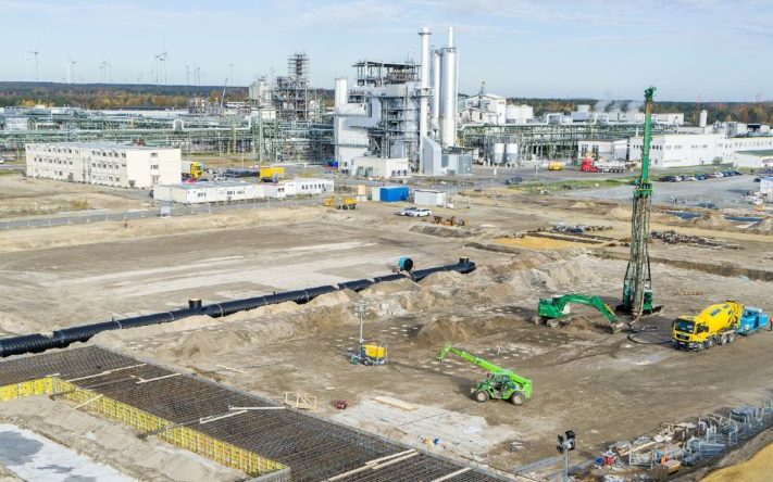 basf-schwarzheide-baustelle-888x444