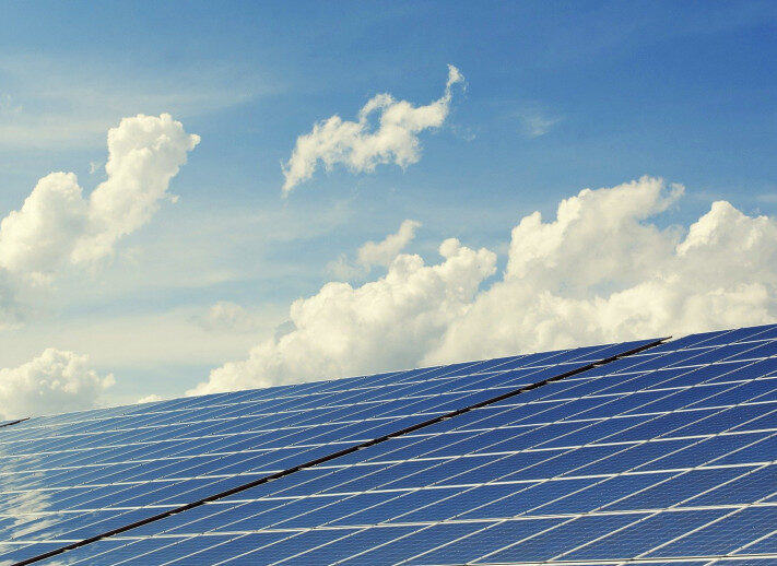 photovoltaic-2138992_1920