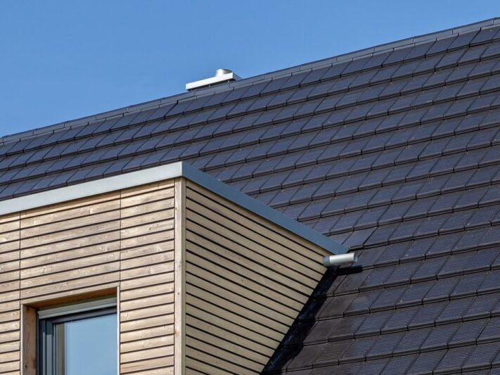 autarq_Solardach_Photovoltaik_Ziegel-e1615558404888