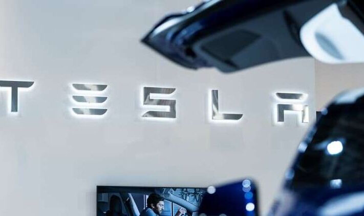 tesla_01