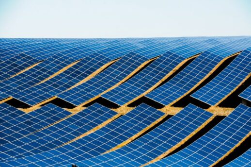 electricity-3287817_1920-768x510