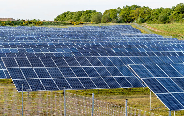 Guido_Broeer_gb_Photovoltaik-Freiflaechenanlage-auf-Konversionsflaeche_web-2