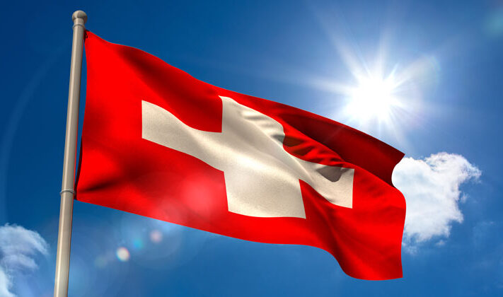 Schweiz_Flagge_WavebreakMediaLtd