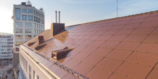 Zuerich_Dachanlage_farbige_Module_3S_Solar_plus_2021-e1632916504265-1024x512
