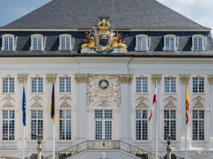 bonn-4826438_1920_Pixabay-e1632150532161-1024x535