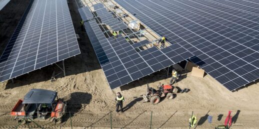 Ganzlin_Photovoltaik_Anlage_Baustelle_ehemaliges_Kieswerk_DJI-0048_c_GP_Joule_Joern-Lehman-e1586255024825-1024x512