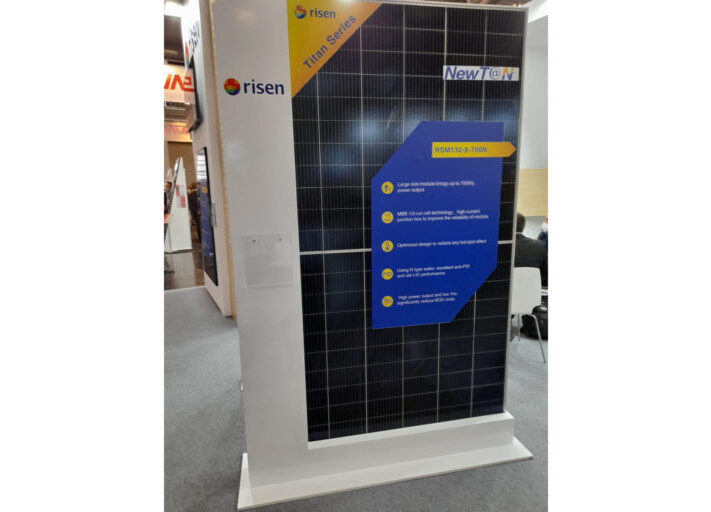 Risen_Intersolar_2021_700_Watt_Modul-1024x512