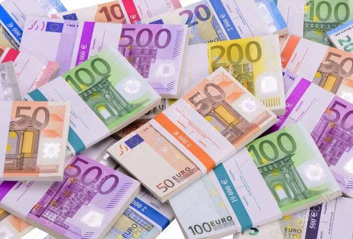 depositphotos_117238328-stock-photo-many-euro-banknotes-as-group
